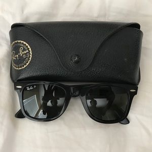 Ray Ban Wayfarer Polarized Black